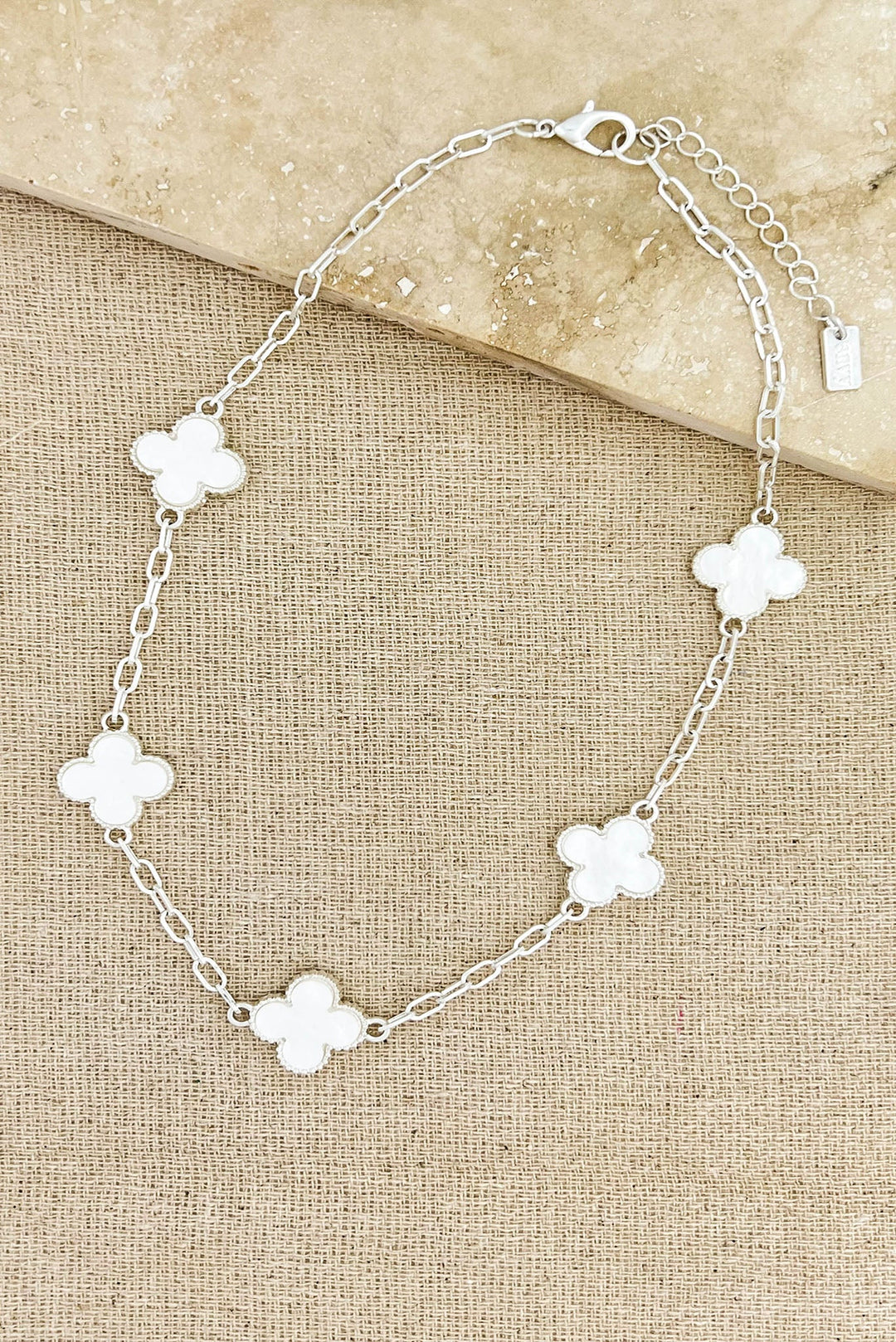 White/Silver Large Celeste Clover Short Necklace