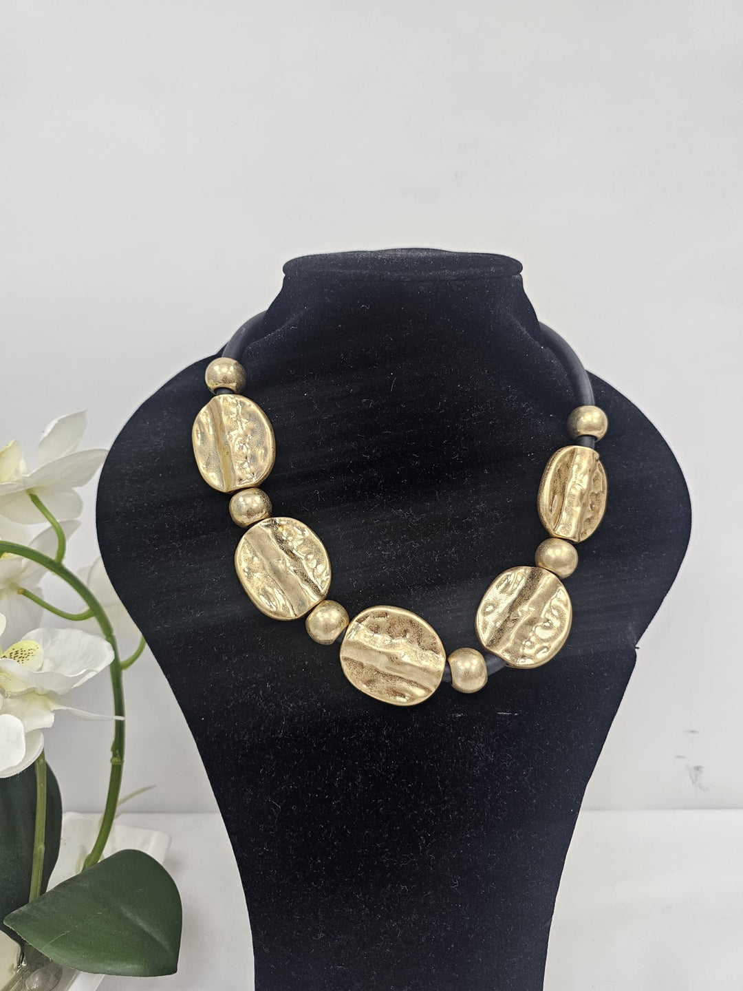 Gold Nugget statement choker