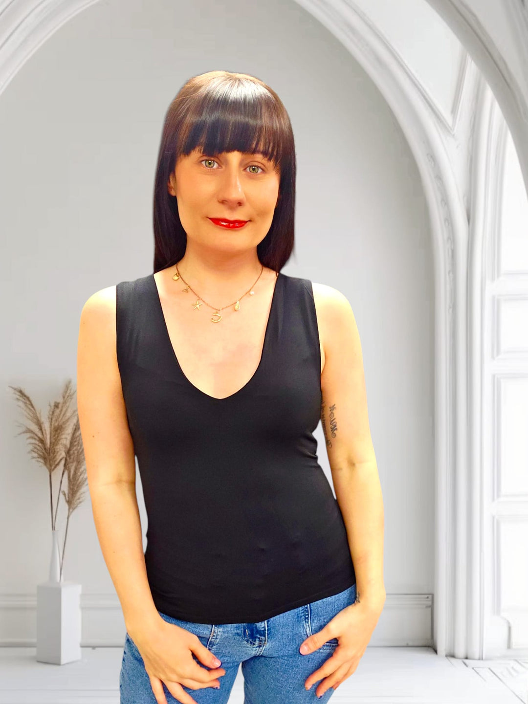 Vida V Neck Top Black