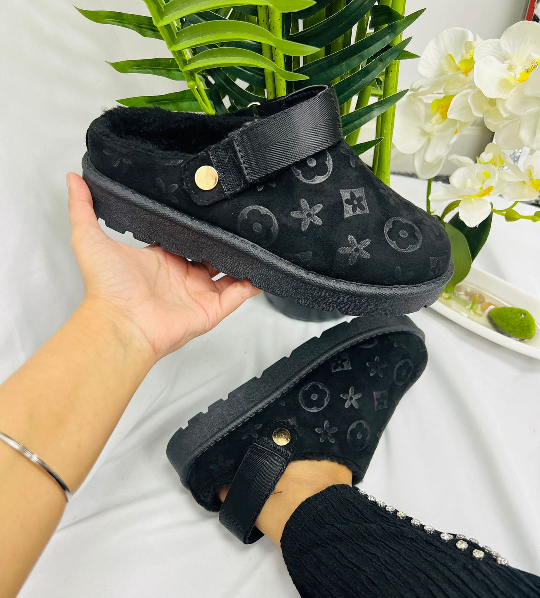 Carmen Clogs Black