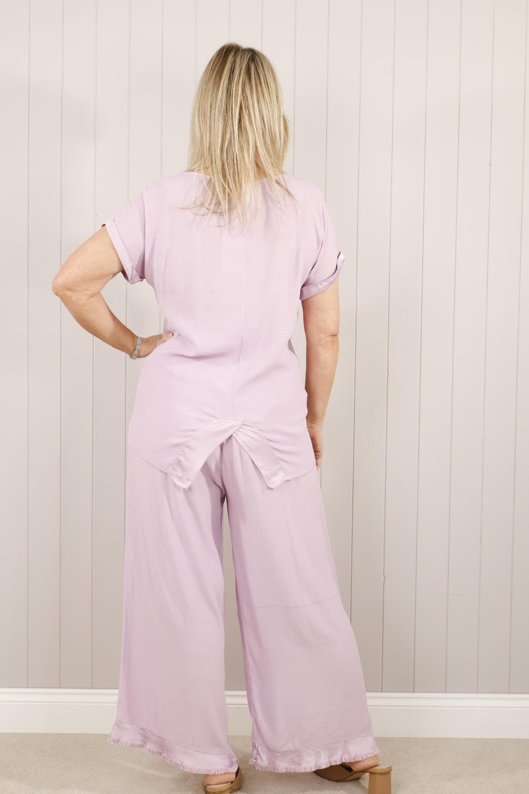 Satin Edged V Back Top Lilac