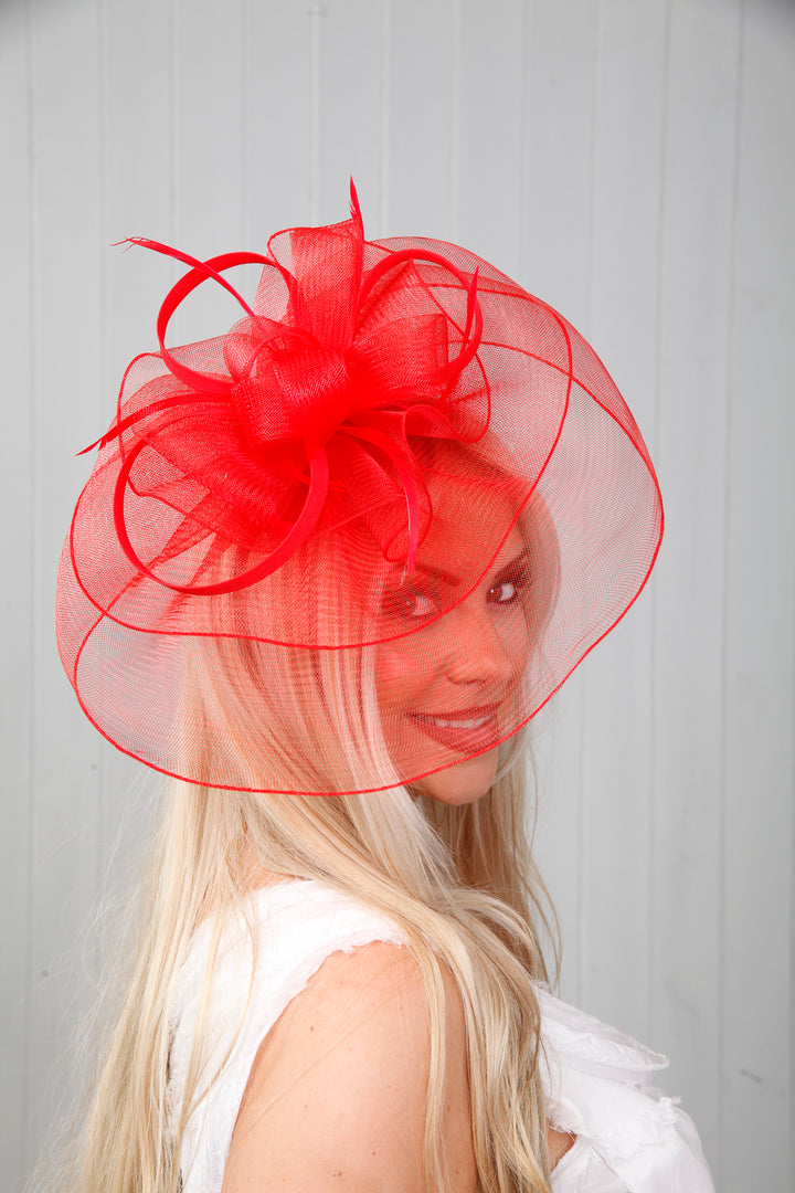 Elizabeth Fascinator Scarlet