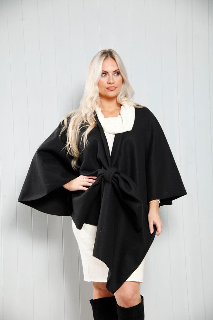 Beau Poncho Wrap Black