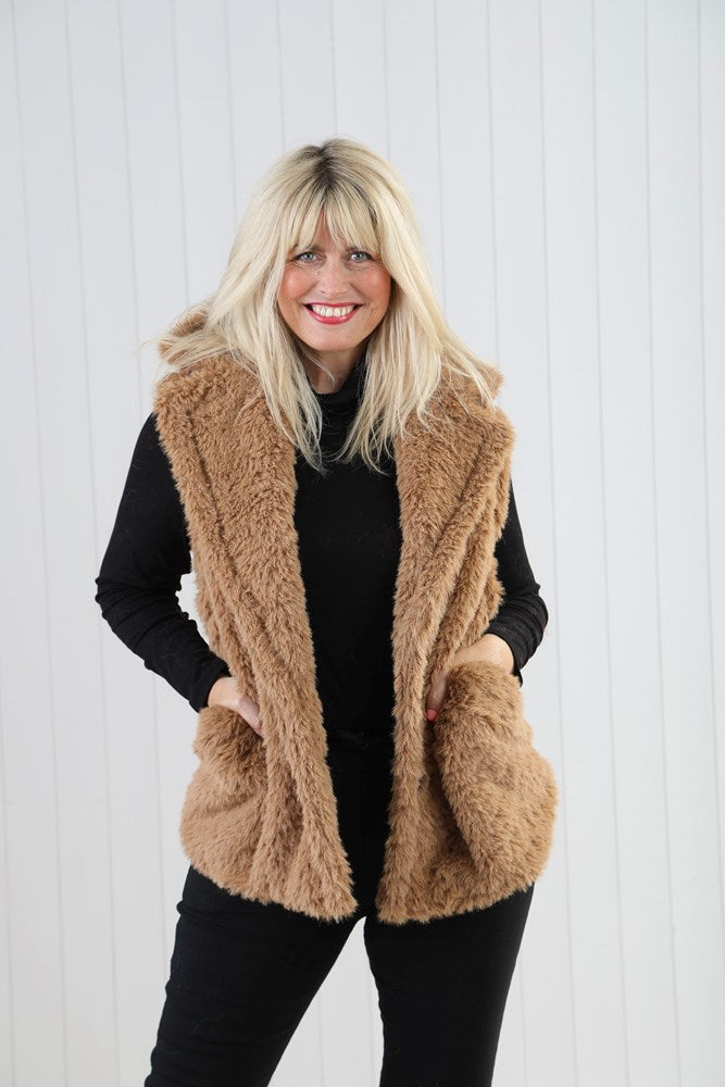 Luxurious Faux Fur Gilet Camel