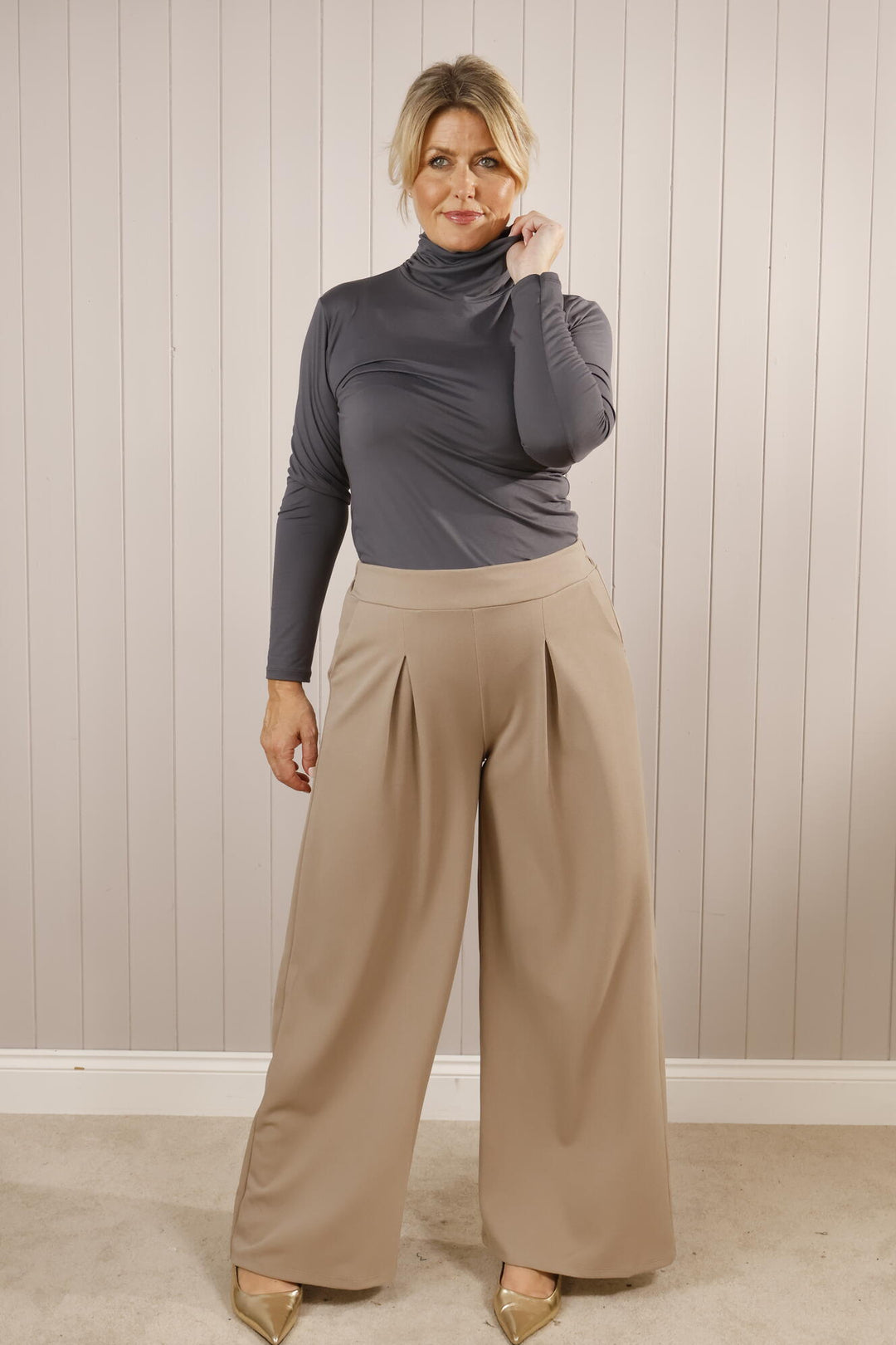 Turtle Neck Layering Top Charcoal