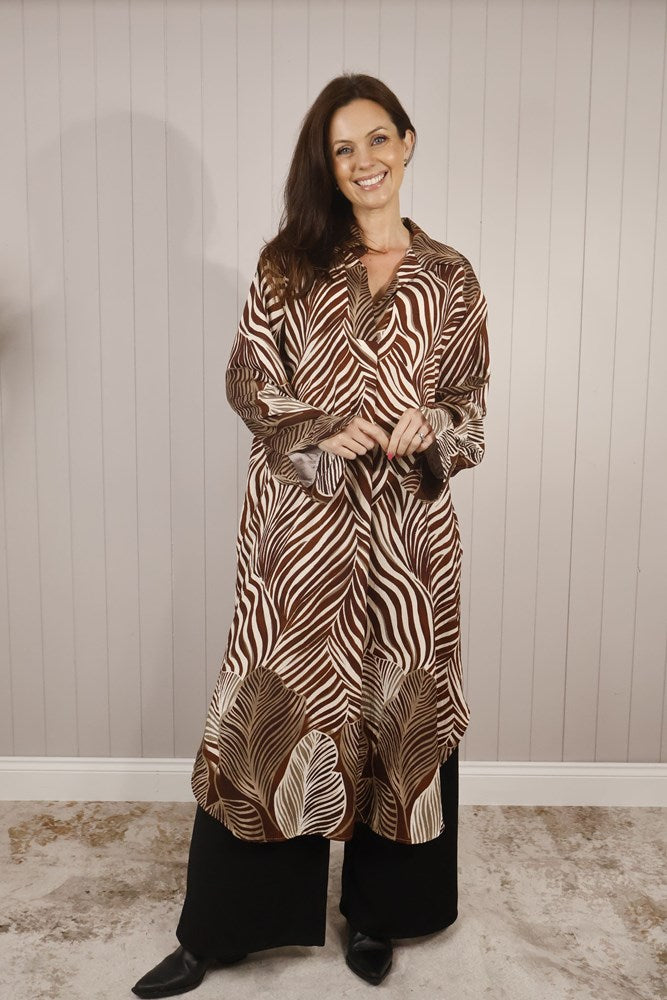 Leah Leaf Collared Shirt Dress Chocolate