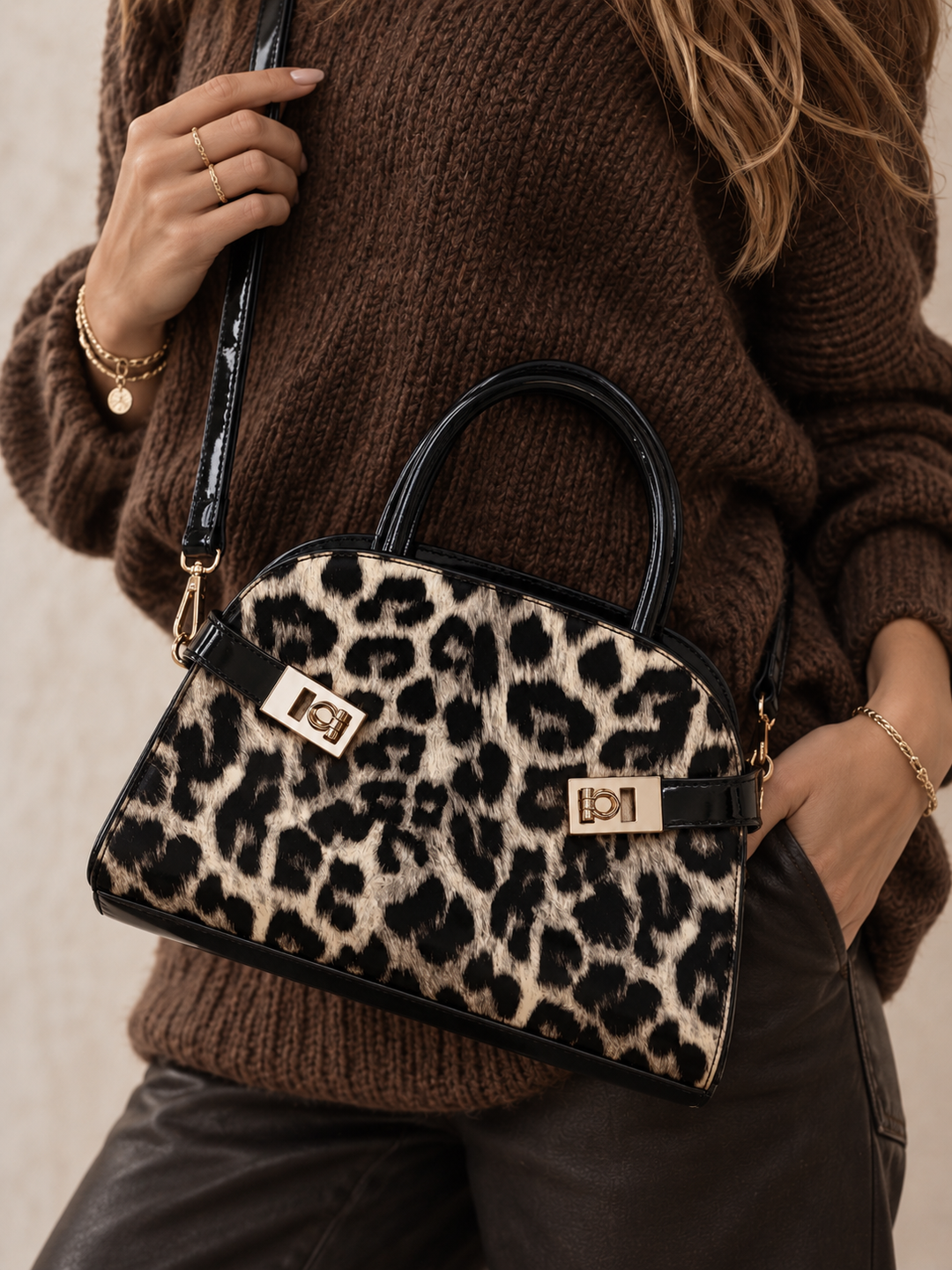 Roxie Glossy Leopard Bag Black