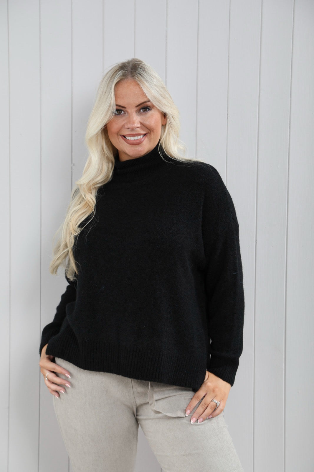 Shelby Soft Side Split Jumper Black