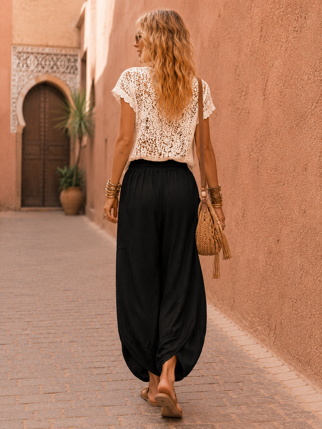 Tahlia Barrel Leg Trousers Black