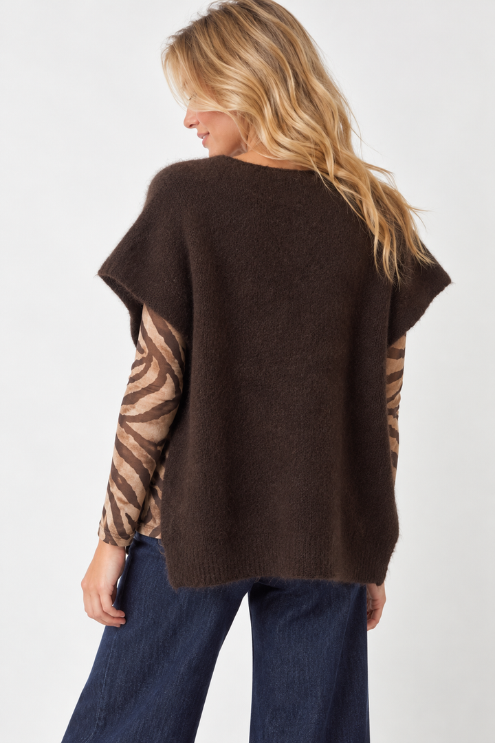 Adira Side Button Tank Top Chocolate