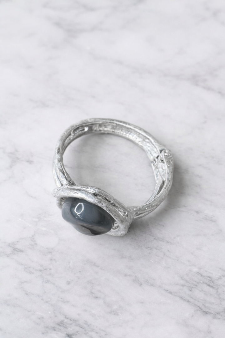 Yara Resin Stone Bangle Silver/Grey