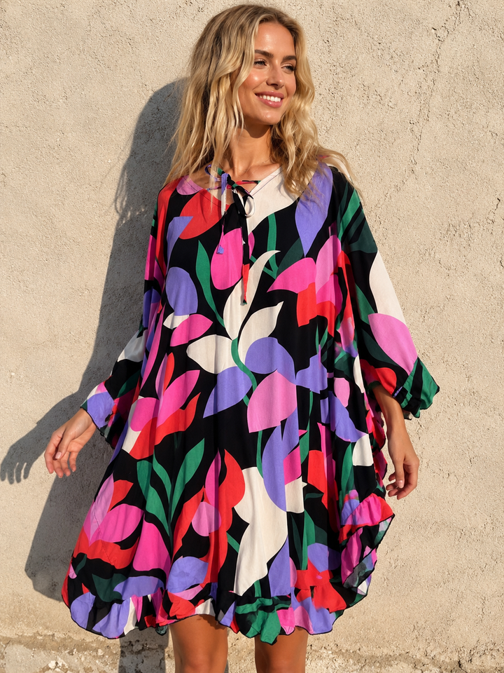 Amelya Bold Floral Kaftan Black