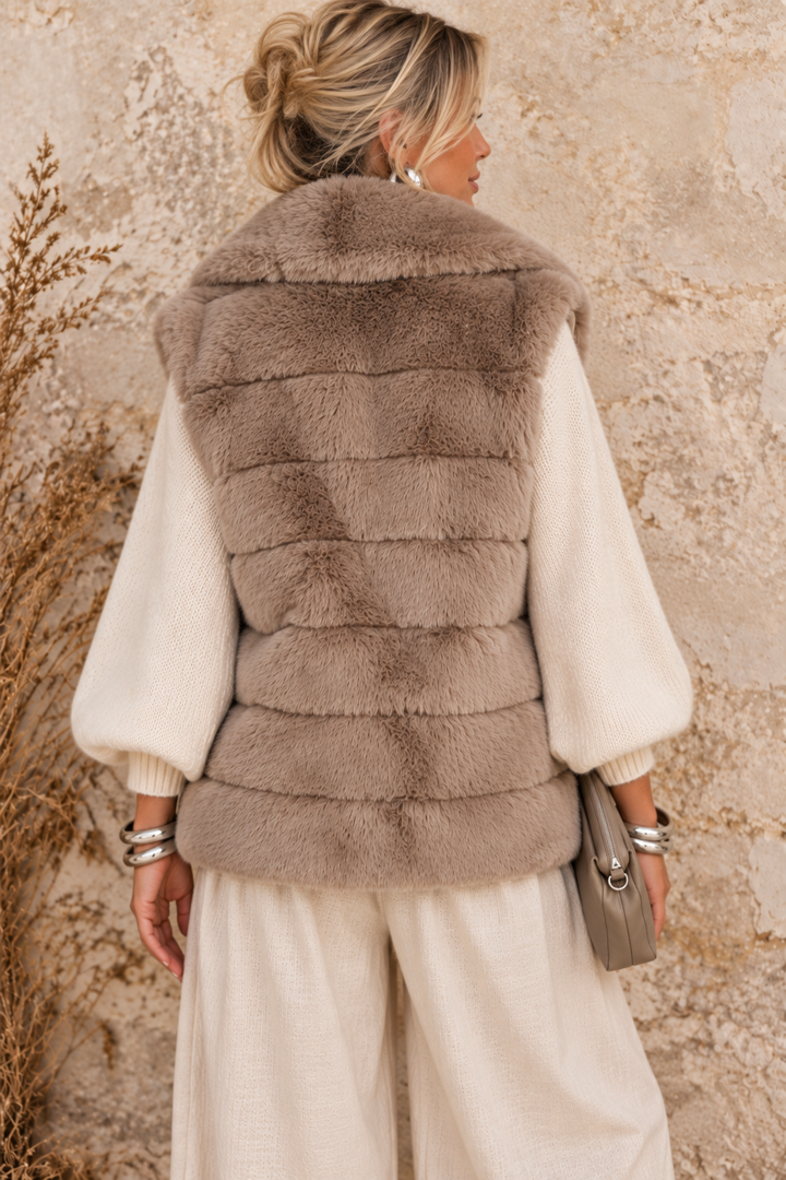 Aspen Faux Fur Panel Gilet Latte