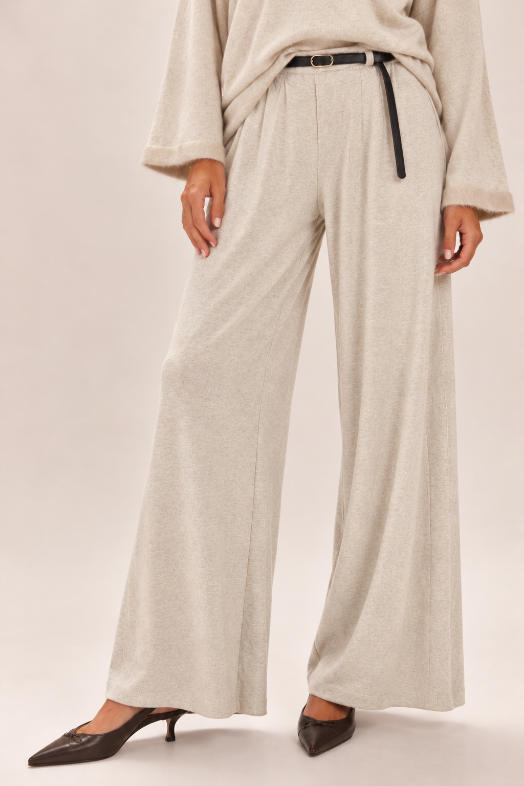 Cassidy V-Neck Co-Ord Cream