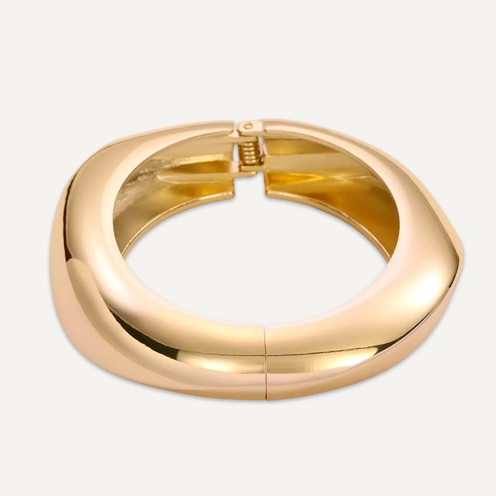 Bold Sculpted Bangle Gold