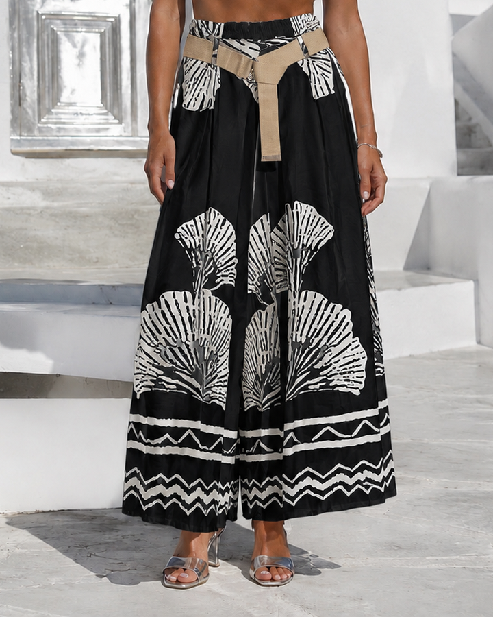 Savina Leaf Print Culottes Black