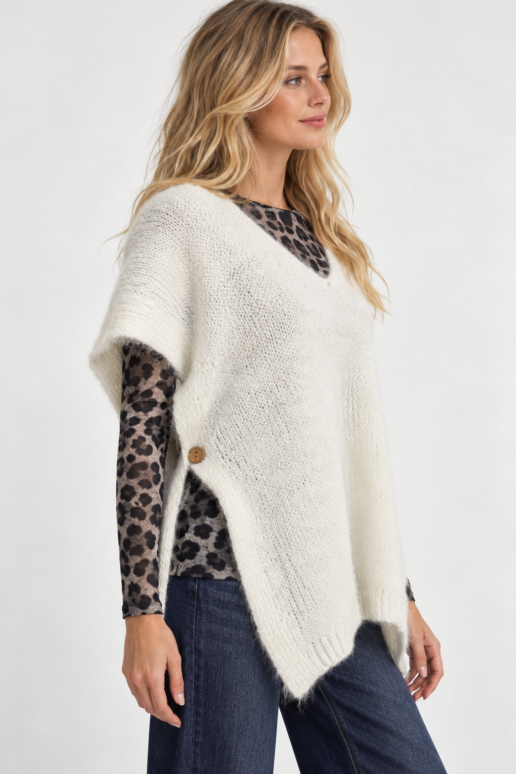 Adira Side Button Tank Top Cream
