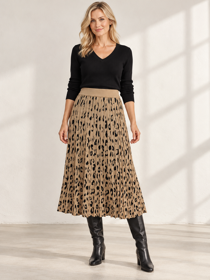 Leopard Print Pleated Knit Skirt