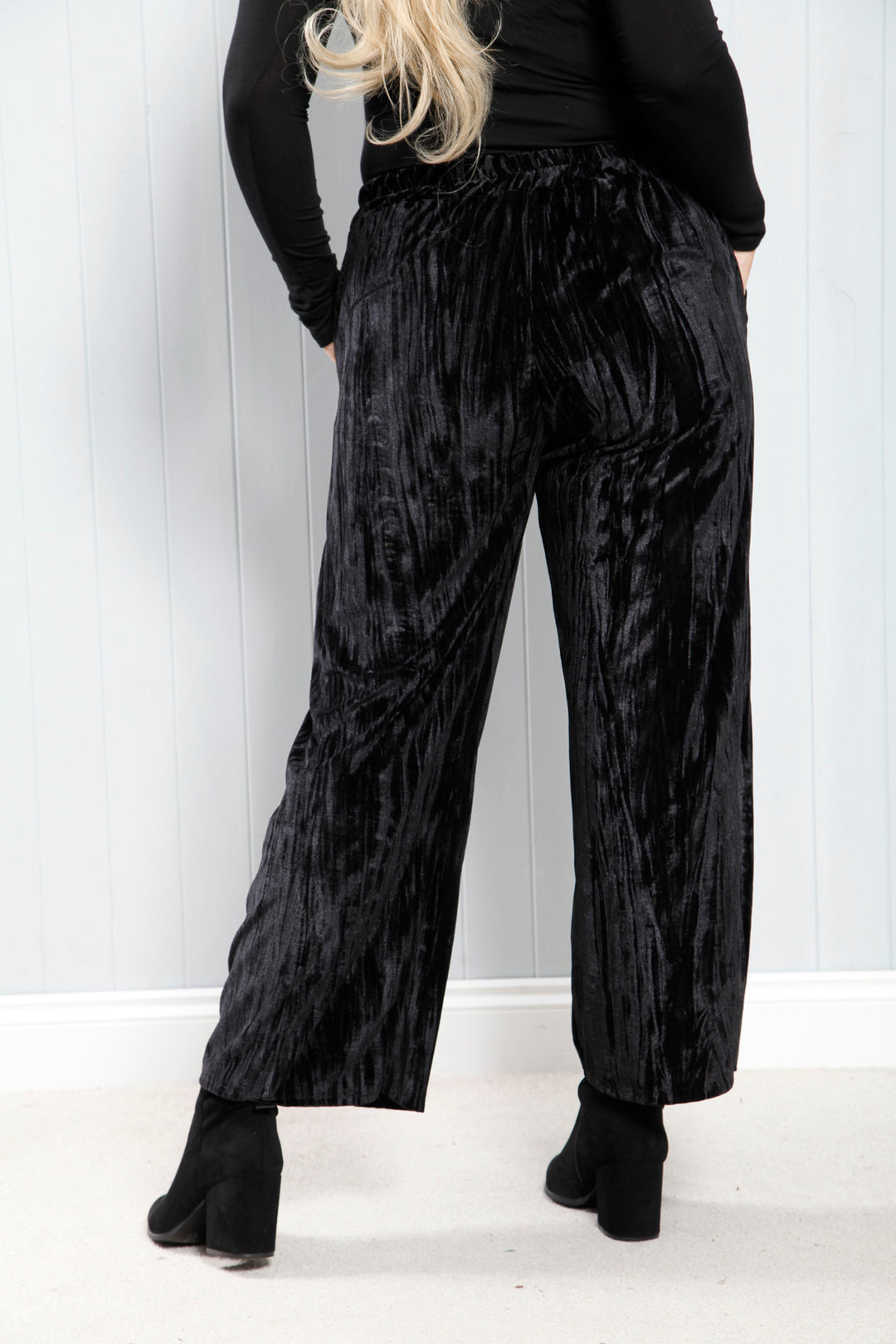 Velvet Luxurious Trousers Black