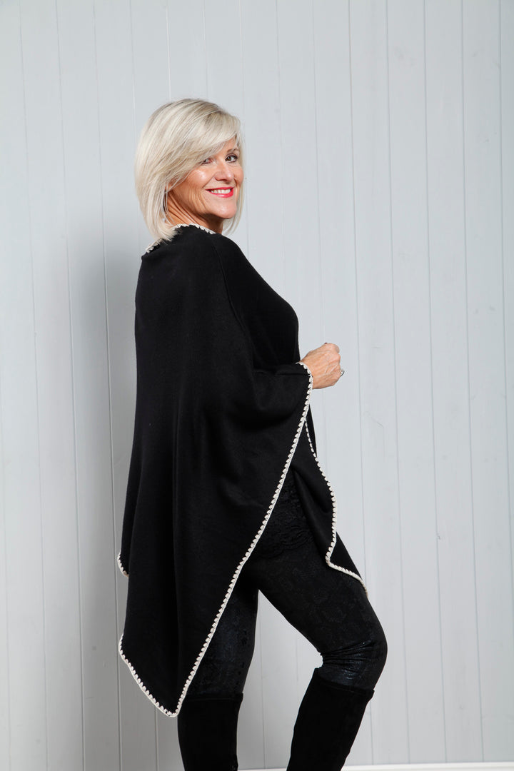 Kacey knit poncho Black