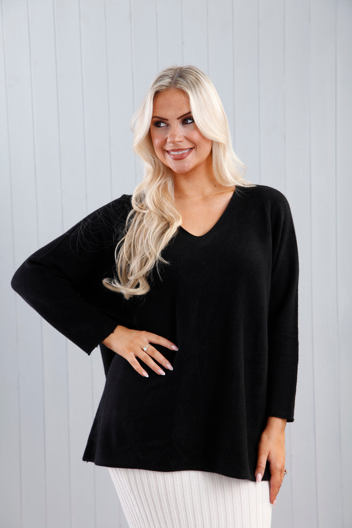 Joanna Jumper Black