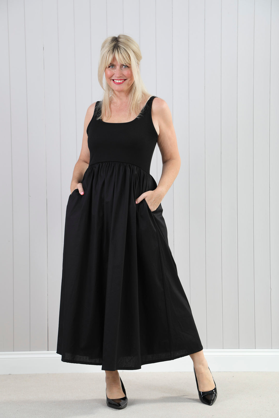 Venus Maxi Dress Black