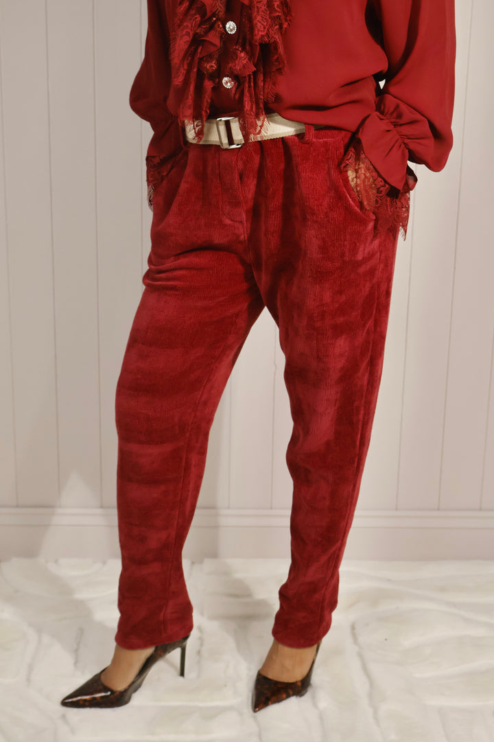 Belted Chenille Magic Pants Wine