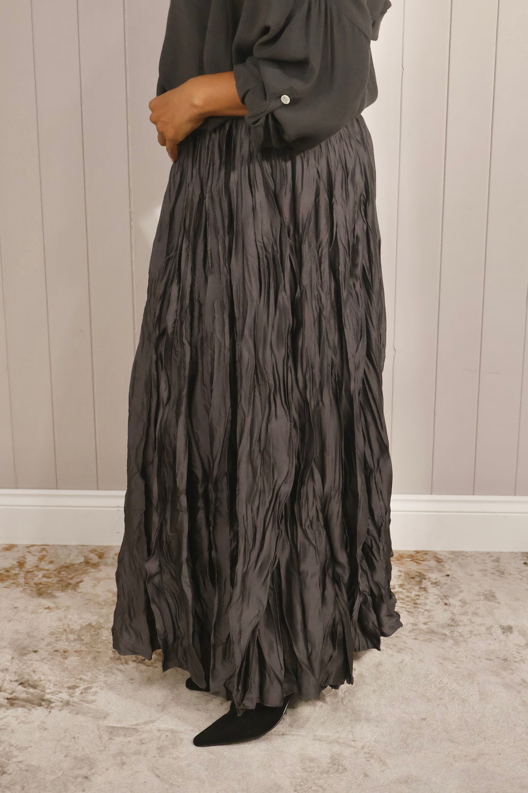 Elisa Crinkle Satin Skirt Slate
