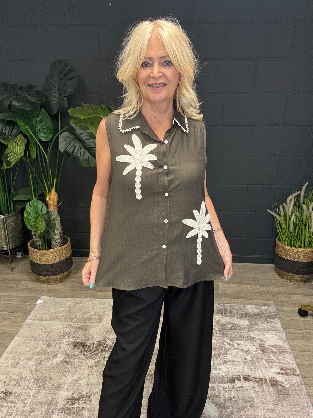 Palm Tree Blouse Chocolate