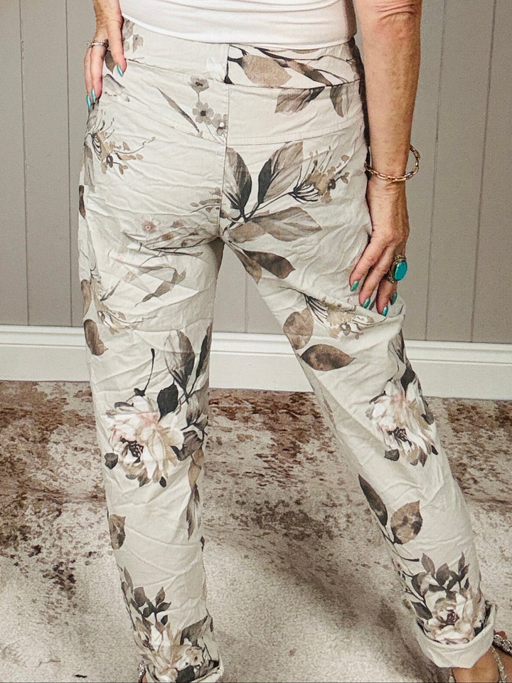 Floral Magic Pants Beige