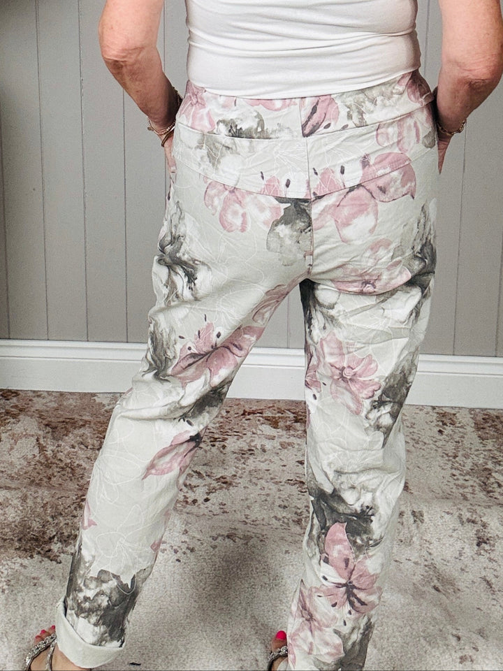Floral Outline Magic Pants Pink