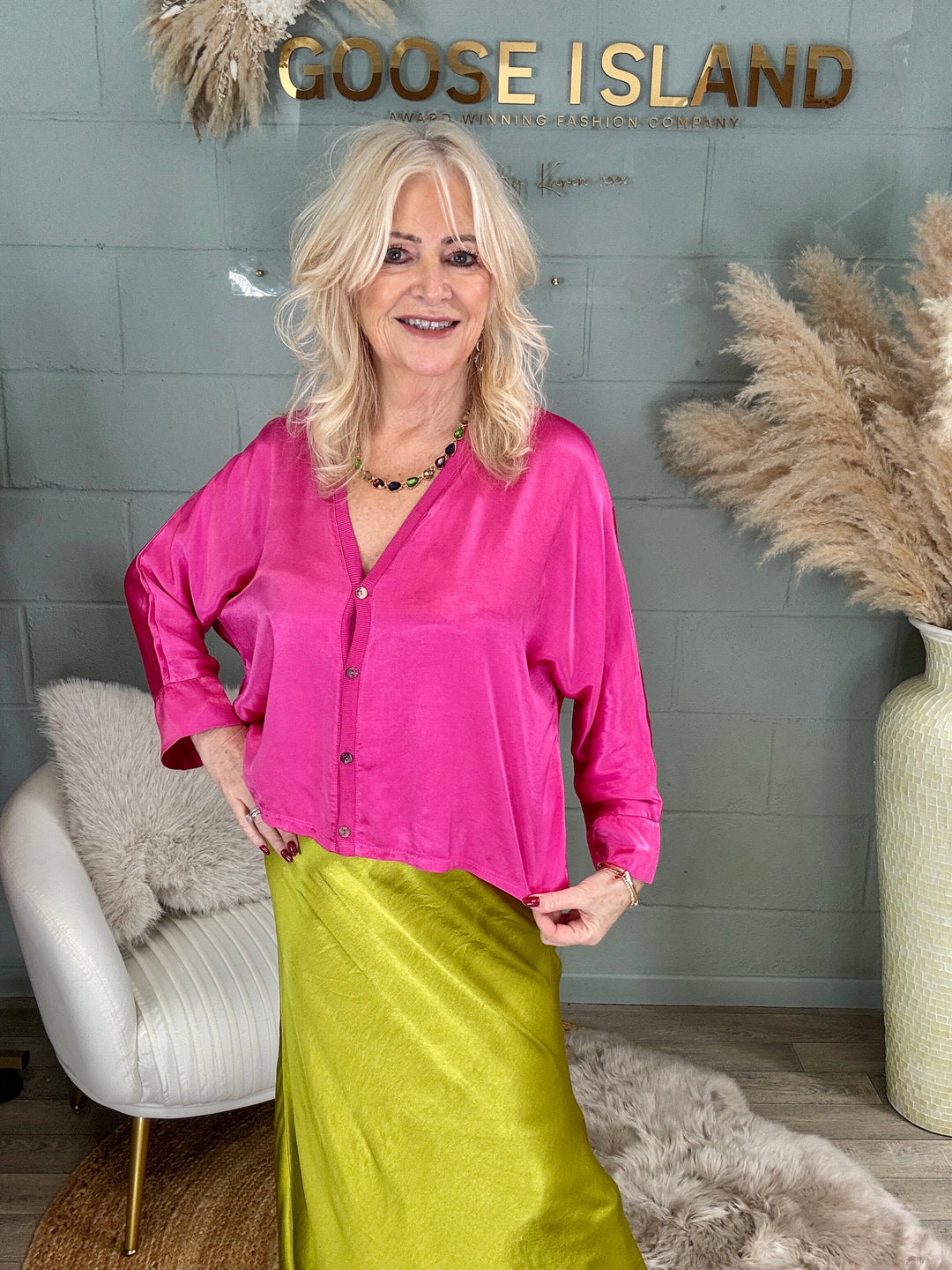 Orietta Silky Cardigan Fuchsia