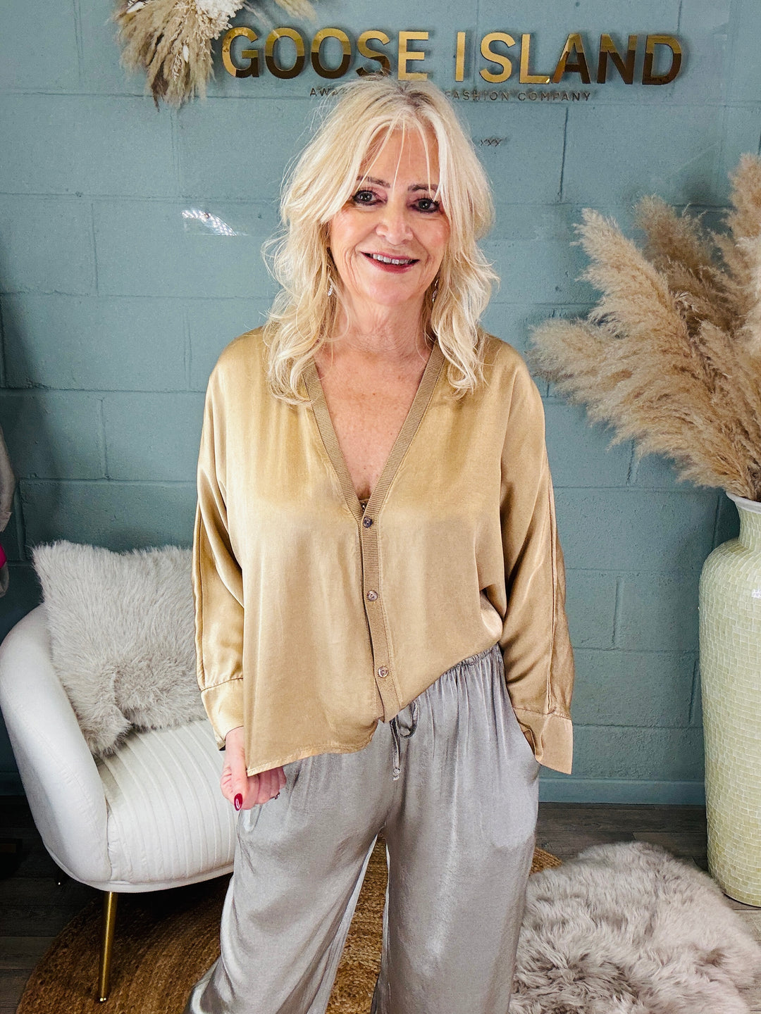 Orietta Silky Cardigan Champagne