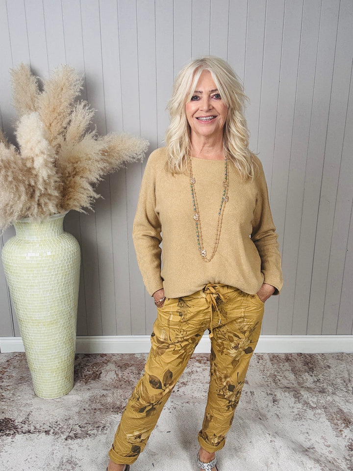 Anabelle Round Neck Jumper Camel