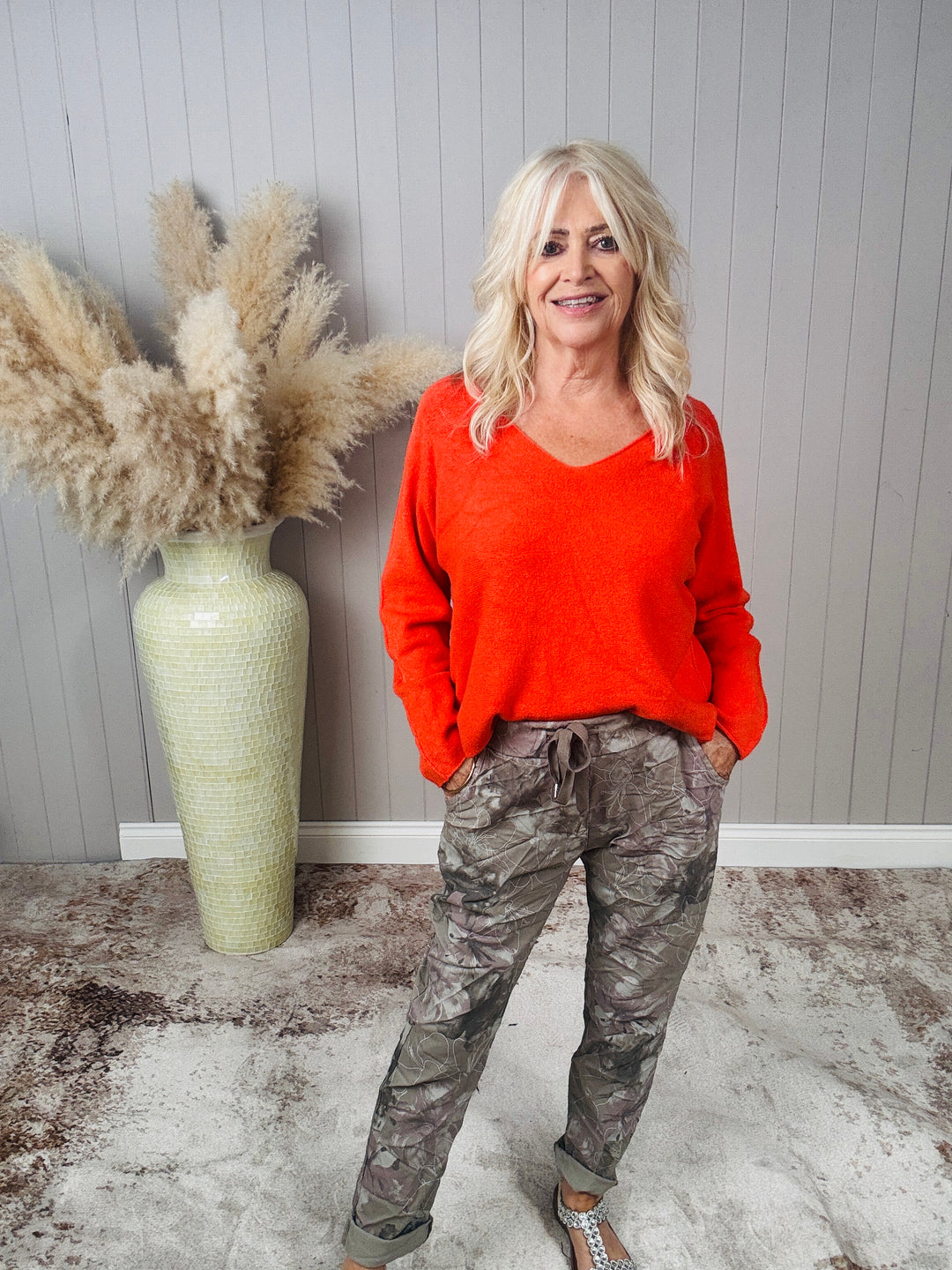 Anabelle V-Neck Jumper Orange