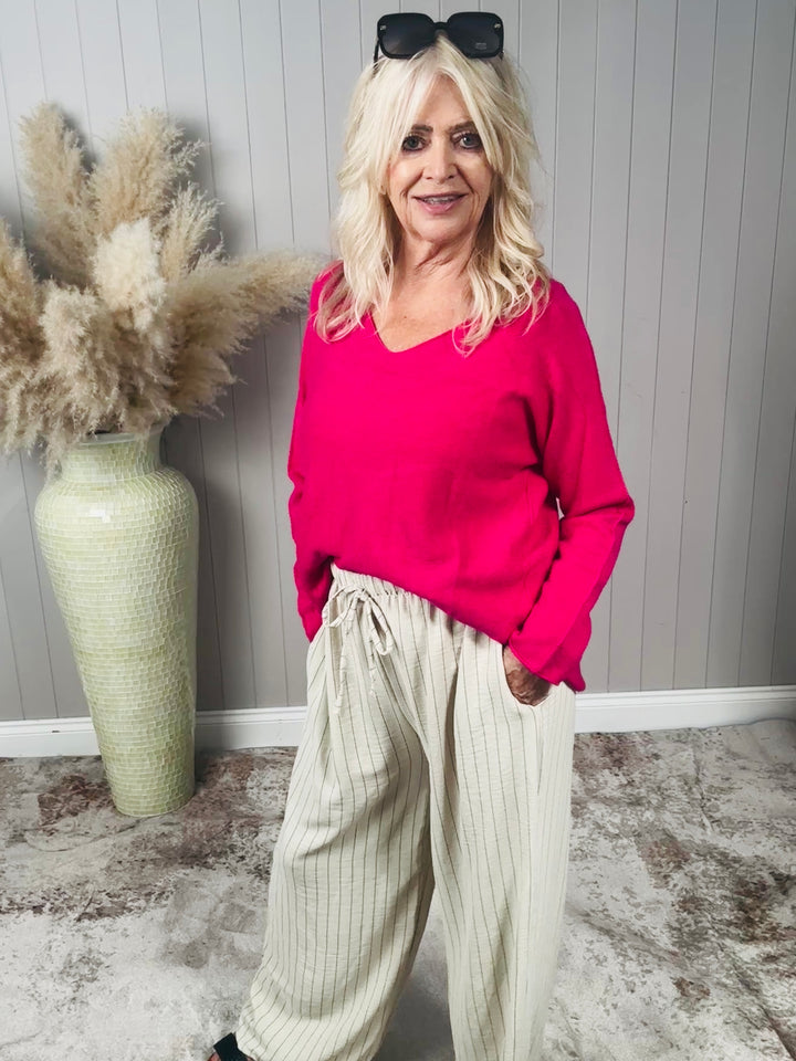 Anabelle V-Neck Jumper Fuchsia
