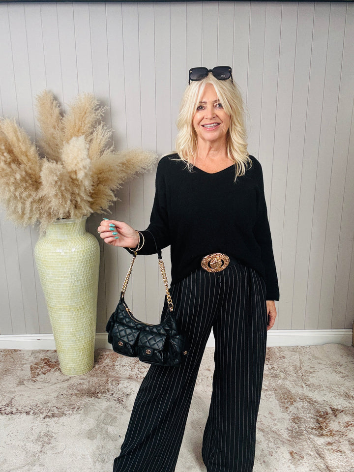 Anabelle V-Neck Jumper Black