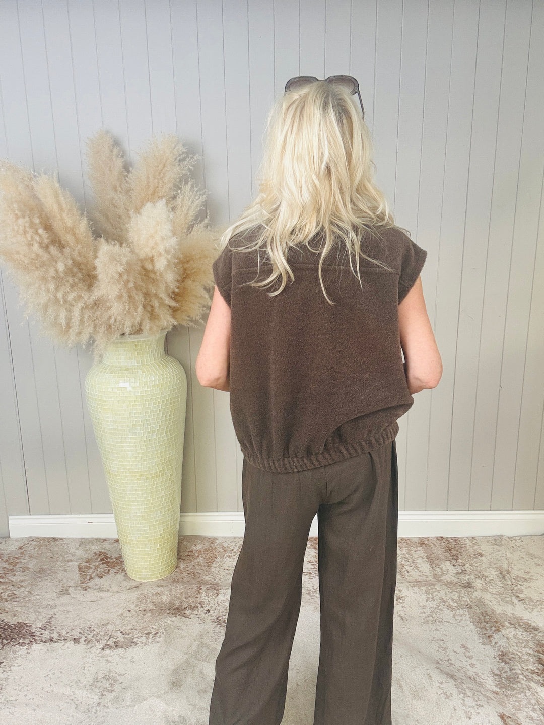 Eve Sleeveless Jacket Chocolate
