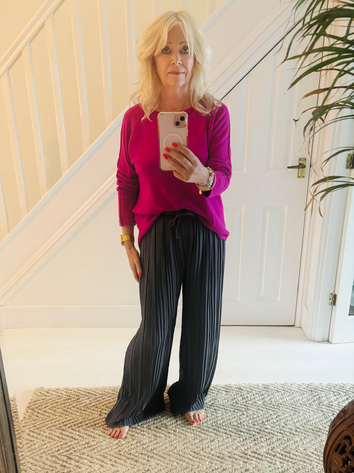 Anabelle Round Neck Jumper Magenta