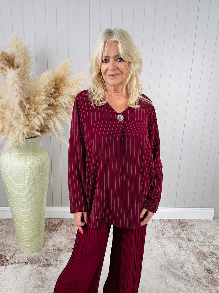 Avery Button Top Wine