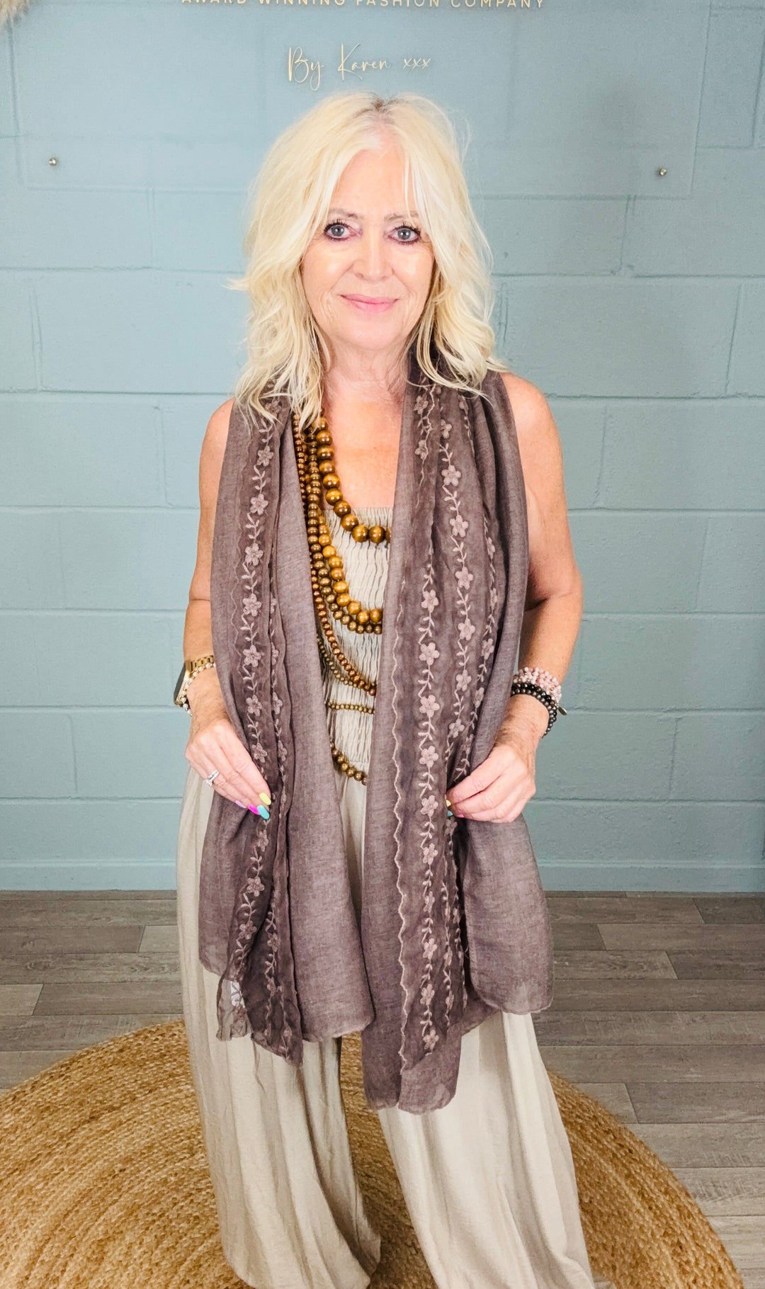 Vintage Lace Shawl Coffee