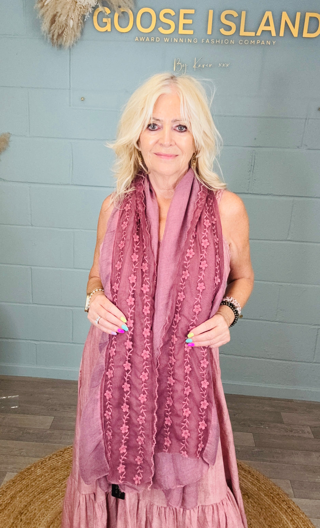 Vintage Lace Shawl Plum
