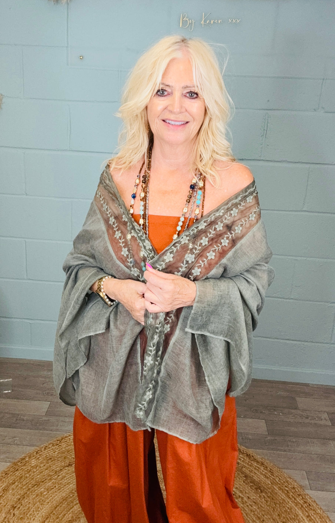 Vintage Lace Shawl Sage