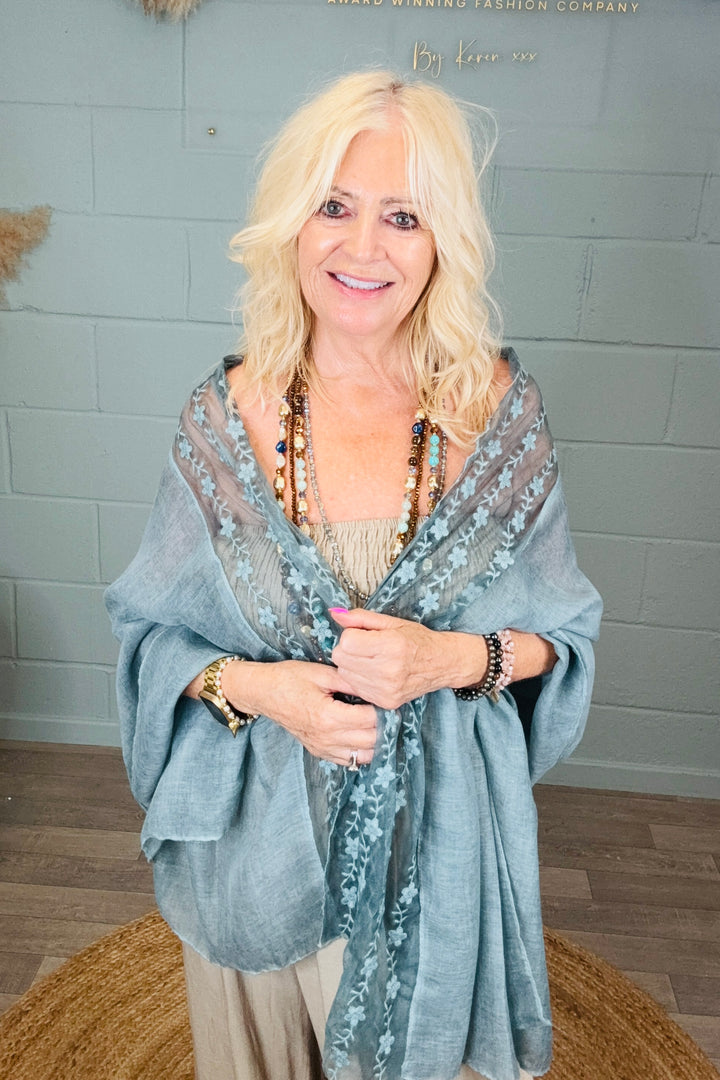 Vintage Lace Shawl Teal