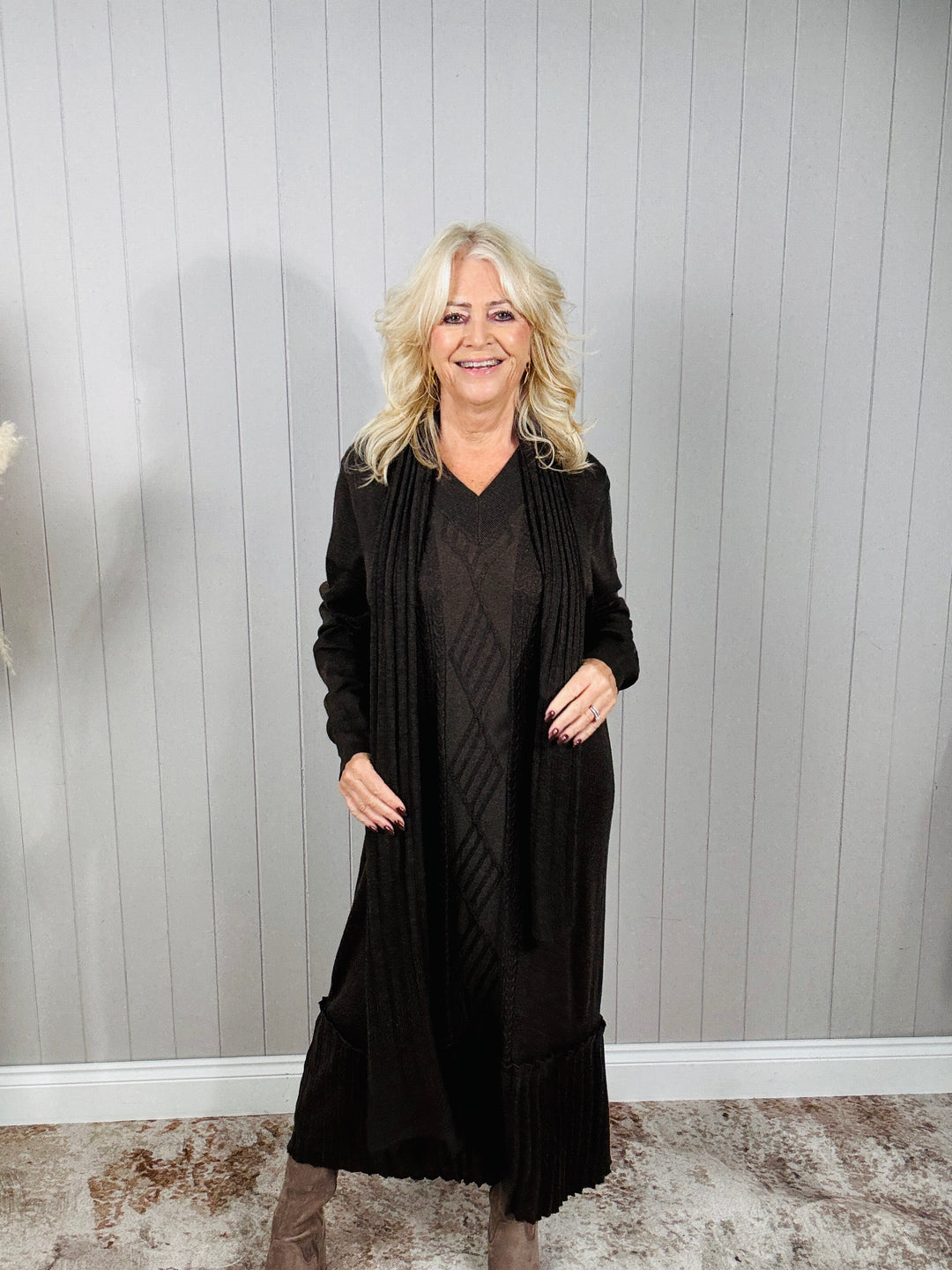 Connie Cable Knit Dress & Scarf Chocolate