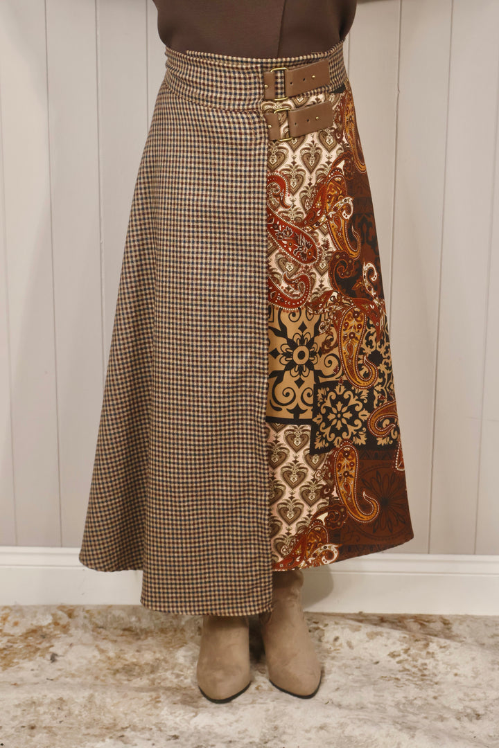 Donatella Buckle Skirt Chocolate