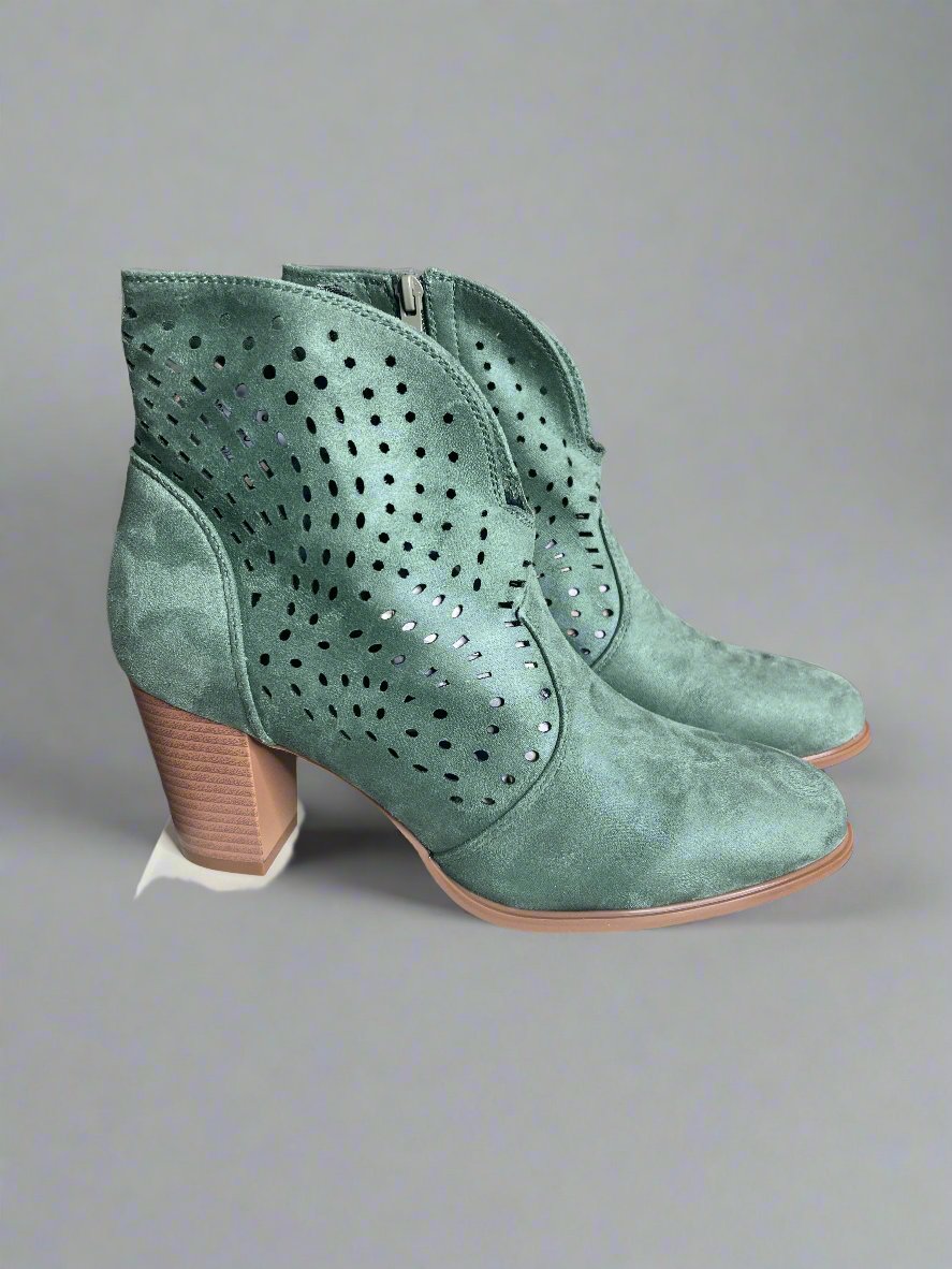 Cutaway Cowboy Ankle Boots Khaki