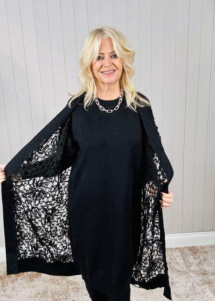 Carrera Crochet Twin Set