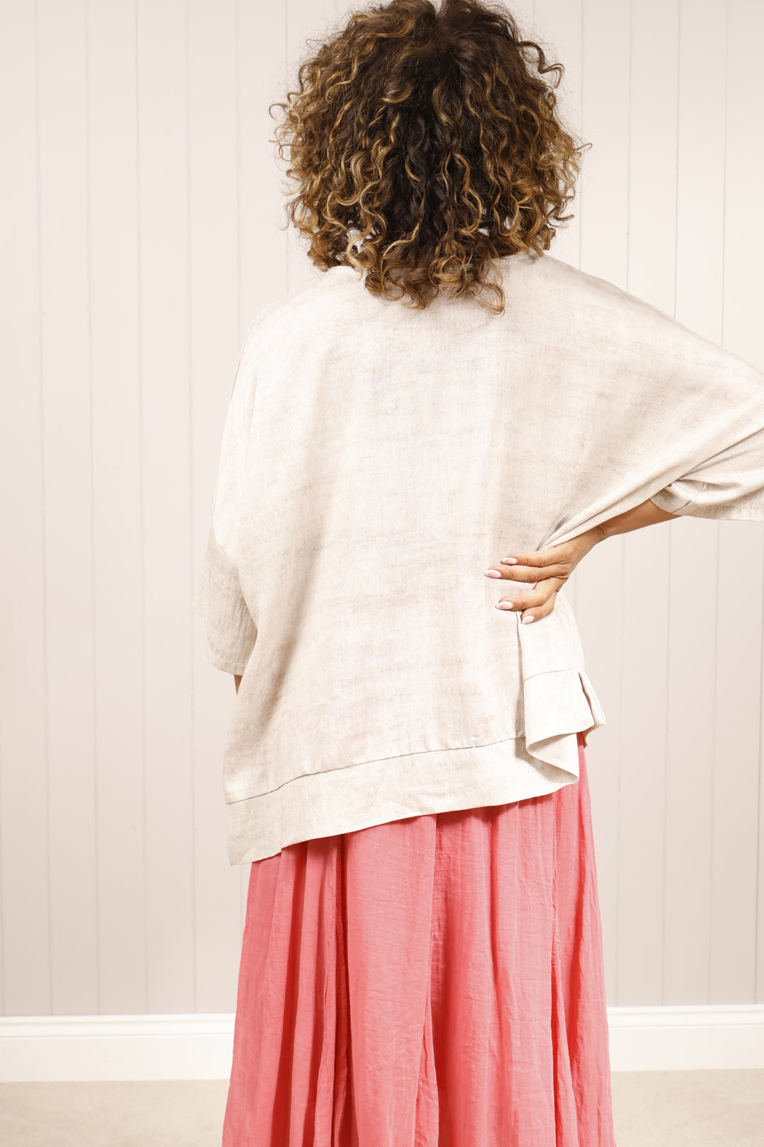 Bella Necklace Top Beige