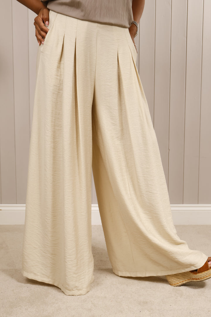 Lila Luxe Trousers Beige